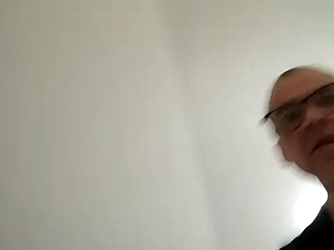 Gaceru01006 online show from July 9, 2026, 3:32 am