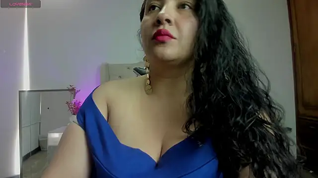 JadeBellee online show from June 29, 2026, 5:35 pm