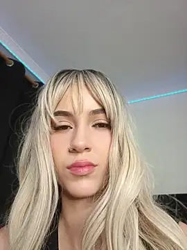 sofi diaz1 online show from July 13, 2026, 10:01 pm