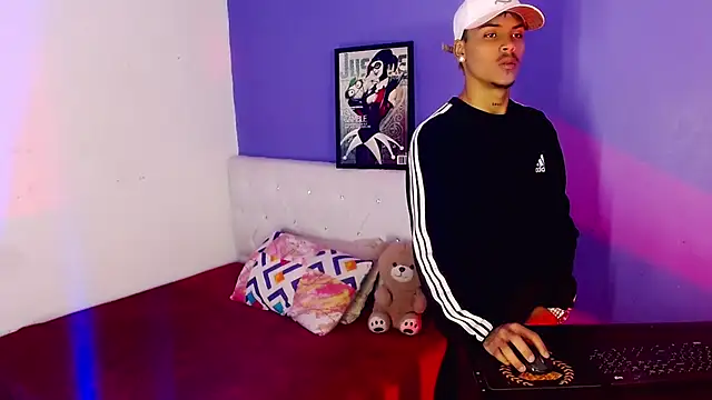 Angel foxc13 online show from July 6, 2026, 3:47 am