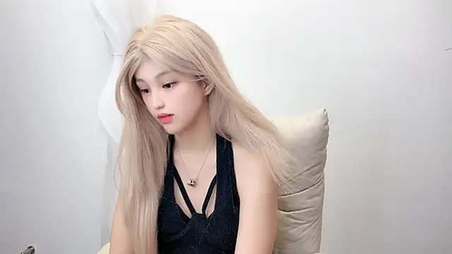 jiangjiang2005 online show from June 28, 2026, 4:46 pm