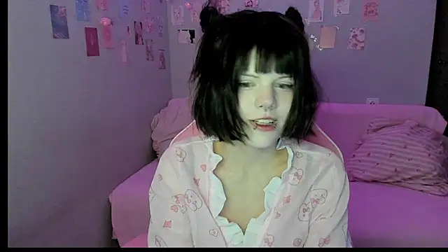 VelvetAlice online show from July 24, 2026, 9:13 pm