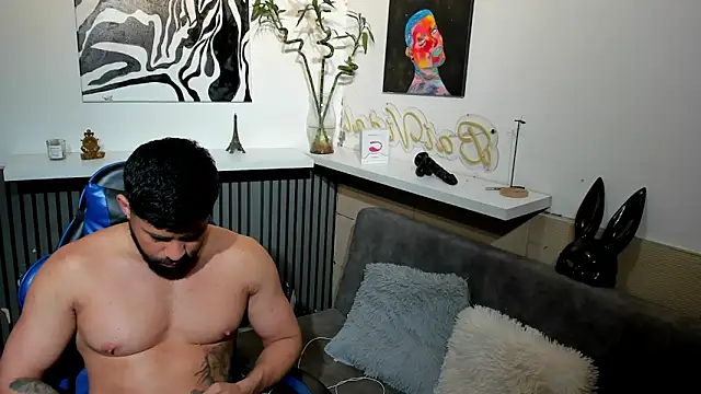 RikyAaron online show from June 18, 2026, 5:17 pm