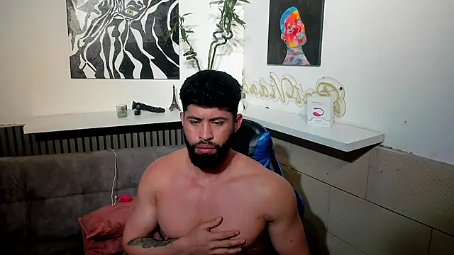 RikyAaron online show from July 8, 2026, 1:21 am