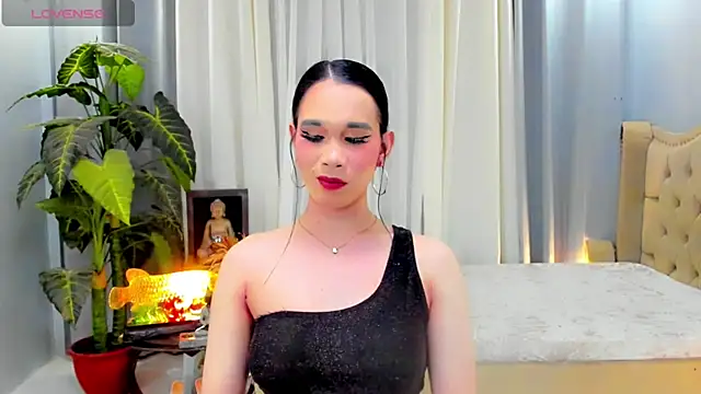 LexiLoreOnTop online show from July 25, 2026, 3:31 pm