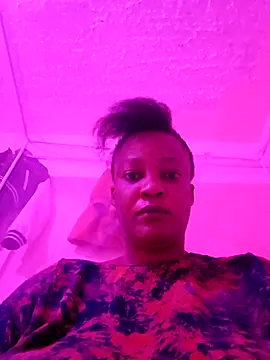 QueenLave online show from May 28, 2026, 10:01 am