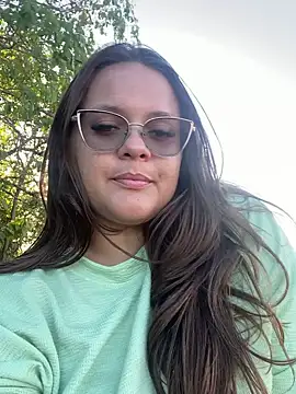 Laryssinha 69 online show from July 19, 2026, 7:39 pm