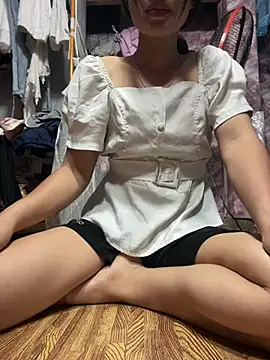 GoodGirl Squirt online show from July 16, 2026, 4:35 pm