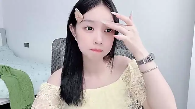 Yoyo33355 online show from July 13, 2026, 3:20 am