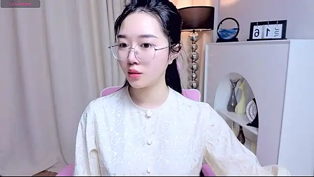 miuu6868 online show from July 17, 2026, 2:07 am