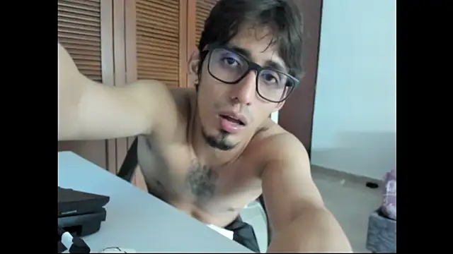 SrIncognito666 online show from June 15, 2026, 8:33 pm