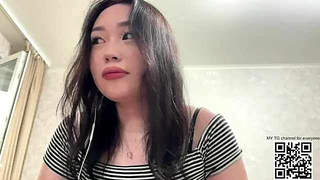 LilowNax online show from June 21, 2026, 2:08 pm