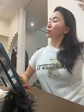 shanshan66666 online show from June 15, 2026, 6:15 am