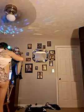 Fameandfortune40 online show from June 1, 2026, 5:53 am