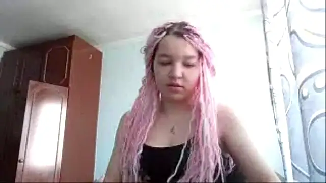 dozyflop online show from June 26, 2026, 7:24 am