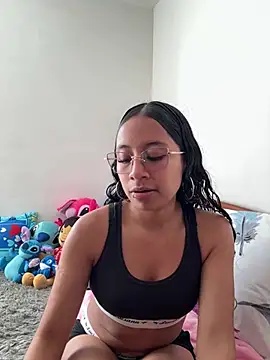Violetlove  online show from June 25, 2026, 3:05 pm