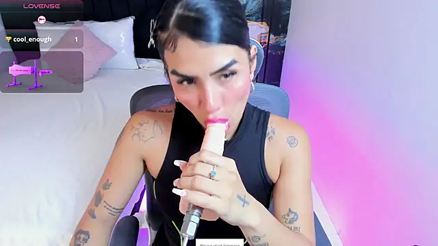 Alanna Wild online show from June 29, 2026, 5:46 pm