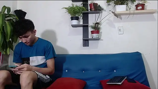 Snapshot of STRANGER_BOYS chatting on June 21, 2026, 6:21 pm STRANGER BOYS online show from June 21, 2026, 6:21 pm