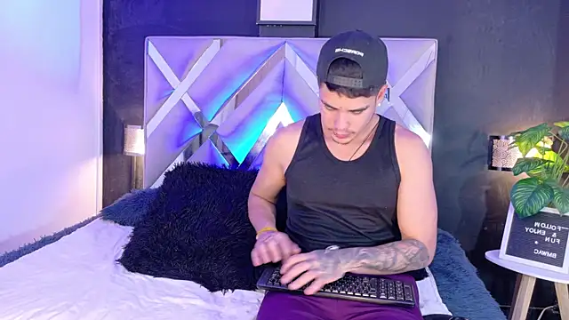 Alex-Rodriguezz online show from June 23, 2026, 7:56 pm