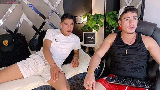 Alex-Rodriguezz online show from June 25, 2026, 8:02 pm