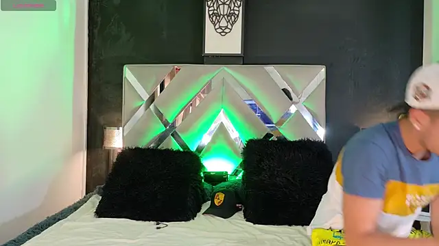 Alex-Rodriguezz online show from June 26, 2026, 7:40 pm