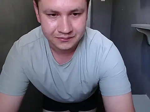 Max Marlyn online show from July 16, 2026, 4:07 am