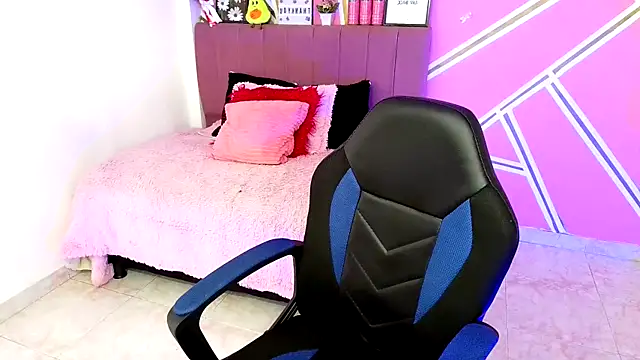 Barbie  sweet online show from June 10, 2026, 1:21 pm
