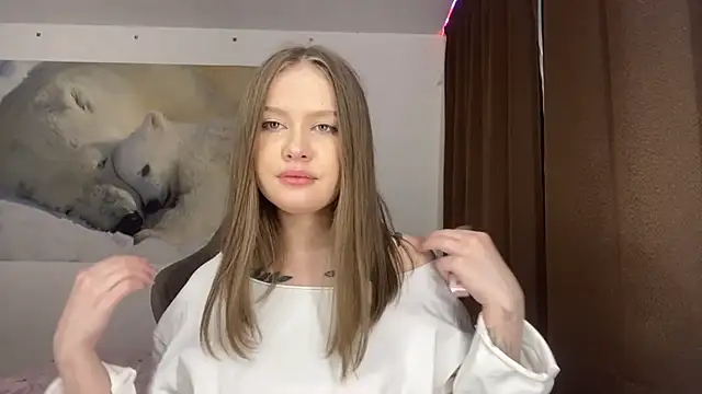 StefiMoon online show from May 30, 2026, 1:19 pm