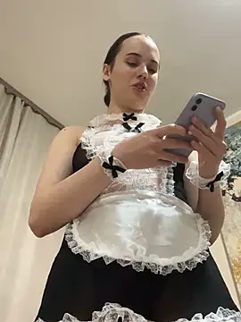BunnyLunee online show from May 30, 2026, 6:05 pm