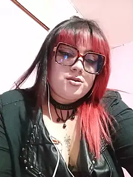 curvy latina online show from June 23, 2026, 4:32 am