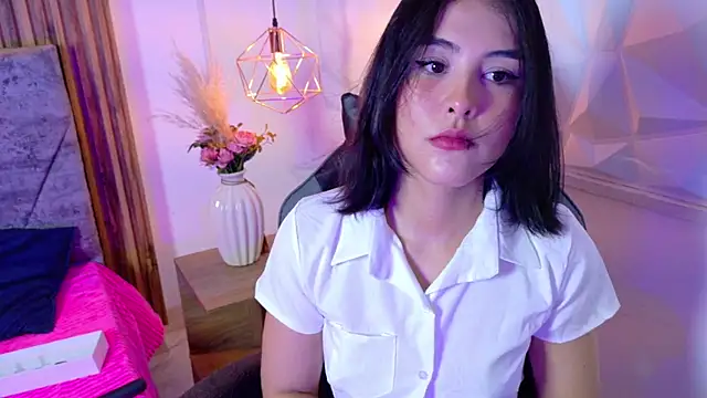 Ivy gloom online show from July 18, 2026, 6:45 pm