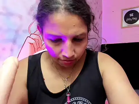 Danna Sg online show from July 2, 2026, 1:16 am