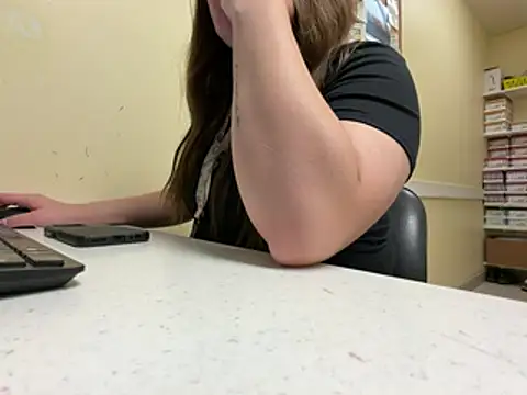 alyssabbygirll online show from July 25, 2026, 12:25 pm