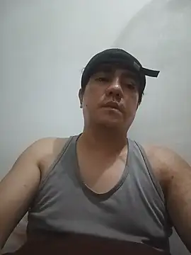 hotboyrider online show from May 27, 2026, 3:47 am
