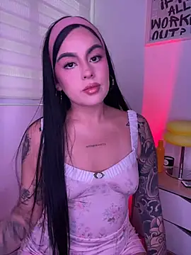 Snapshot of April_sutra chatting on June 25, 2026, 11:20 pm April sutra online show from June 25, 2026, 11:20 pm