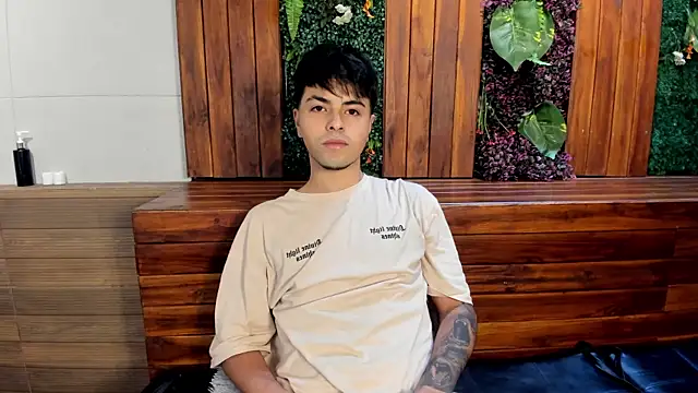 FedeViale online show from June 26, 2026, 3:44 am
