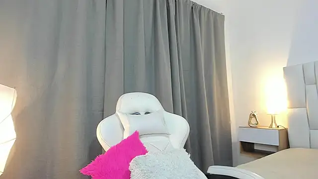 Camila Gonzalez20 online show from July 23, 2026, 7:23 pm