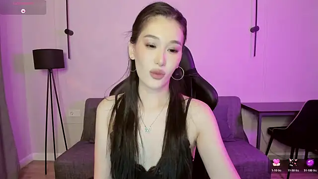 Snapshot of lilly_mighty chatting on June 22, 2026, 6:49 pm lilly mighty online show from June 22, 2026, 6:49 pm