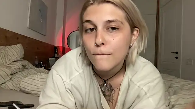 Ella Bloom online show from June 23, 2026, 5:11 pm