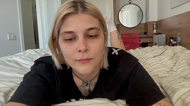 Ella Bloom online show from July 11, 2026, 10:07 am