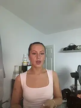 PoisonIvy x online show from June 21, 2026, 8:22 pm