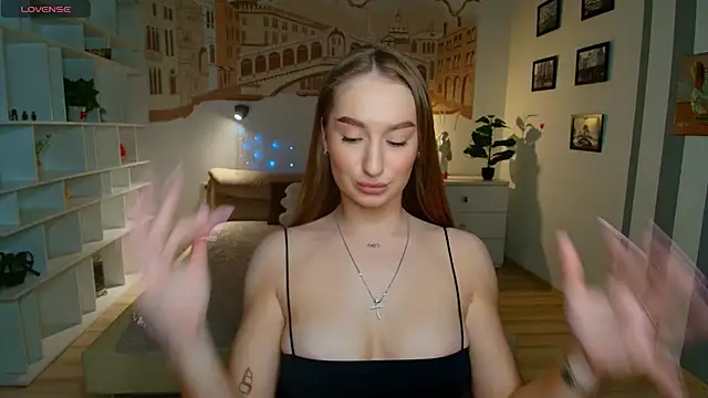AlisaFoxis online show from July 22, 2026, 5:38 pm