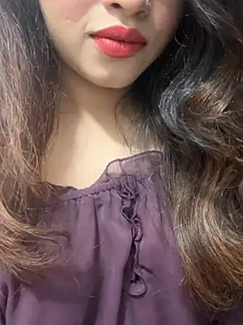 Snapshot of Yours_riya11 chatting on July 23, 2026, 7:34 pm Yours riya11 online show from July 23, 2026, 7:34 pm