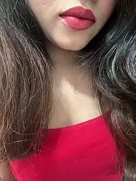 Snapshot of Yours_riya11 chatting on July 26, 2026, 2:35 pm Yours riya11 online show from July 26, 2026, 2:35 pm