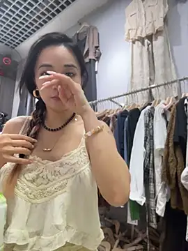 honghong mother online show from July 6, 2026, 12:13 pm