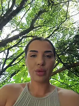 chloenyx online show from July 15, 2026, 11:59 am