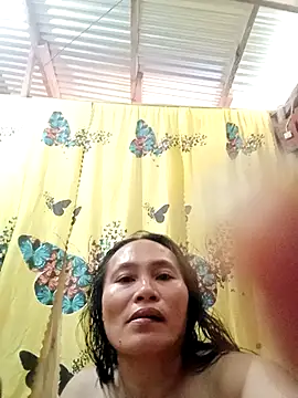 Queenslay online show from July 4, 2026, 12:17 am