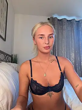 Snapshot of Millymae_ chatting on June 19, 2026, 4:11 pm Millymae online show from June 19, 2026, 4:11 pm