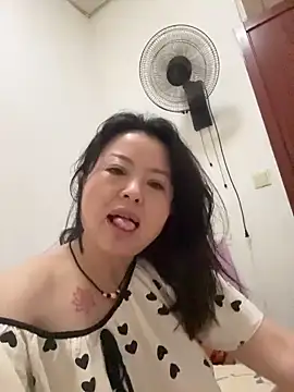 xxiaxia-2026 online show from July 16, 2026, 2:50 am