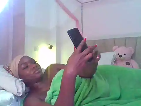 Xannaxx  online show from June 25, 2026, 4:01 am